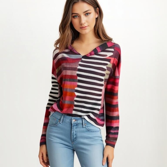 EXCLUSIVE HOODIE -  Geometric shapes - Picture 2 of 16